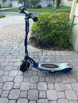 Razor electric scooter
