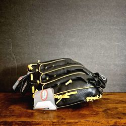 Louisville Slugger Baseball Glove Black Yellow Adult LH Throw - New 