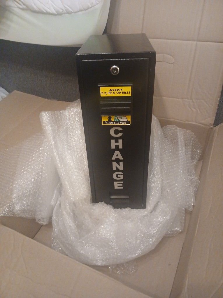 Brand New Change Machine