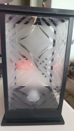14 pzas. Por separado, 1 plastic lanterns with lights. 1 Farol de plástico con luz
