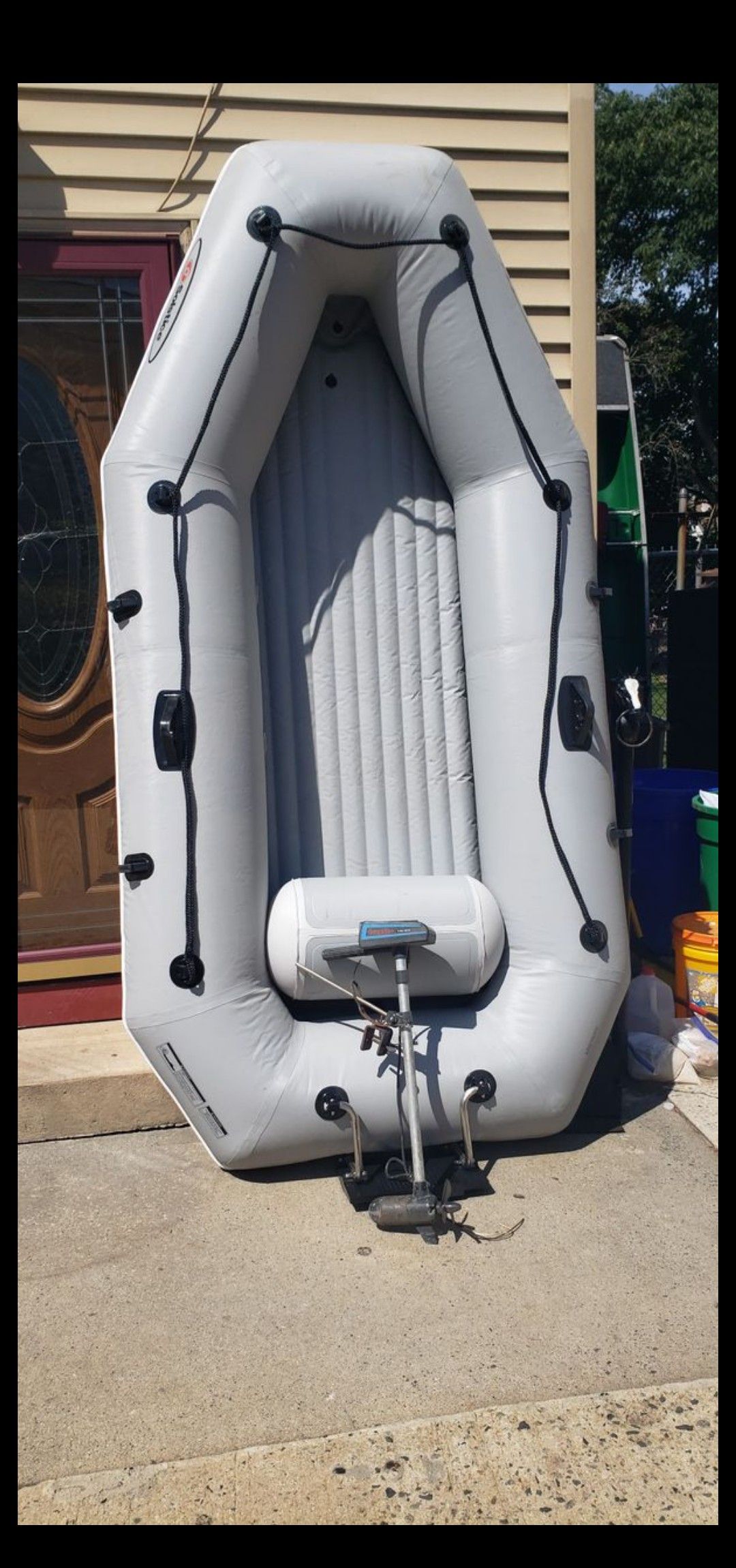 Inflatable boat/dingy