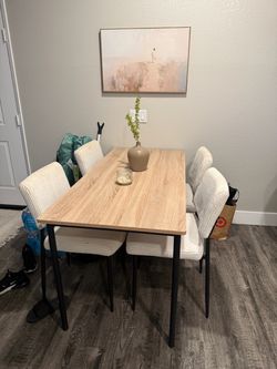 Dining Table Set with 4 Chairs