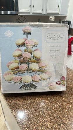 Cupcake Stand 35