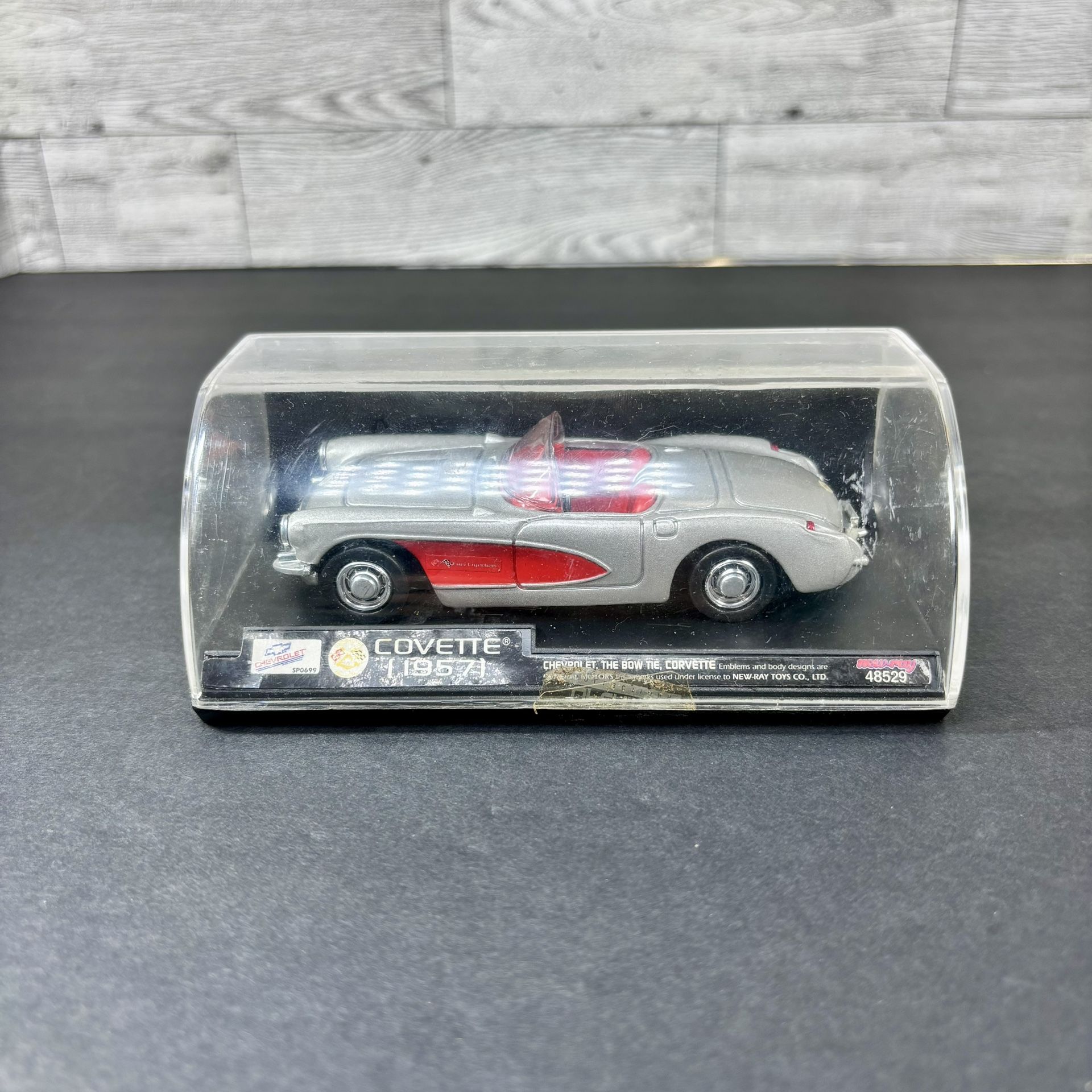 1957 Chevrolet Corvette diecast Toy car New-Ray 48529