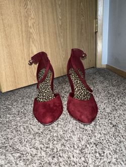 Size 7 Shoe