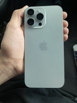 iPhone 15 Pro Max