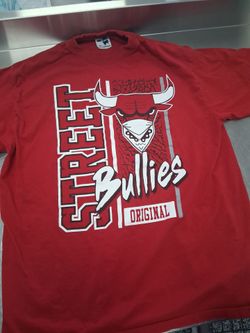 crew neck T-shirt from Russell Athletic features a prominent "Street Bullies" graphic on the front with a Chicago Bulls-inspired logo.