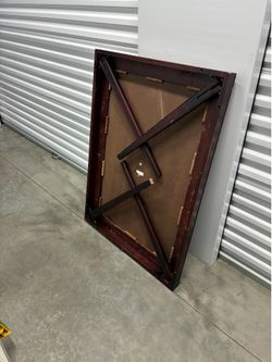 Folding legs card table