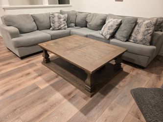 Large Gray L-Shaped Sectional Sofa – good Condition plus the coffee table