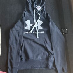 Brand New Under Armour Hoodie – Women XS – Great Condition