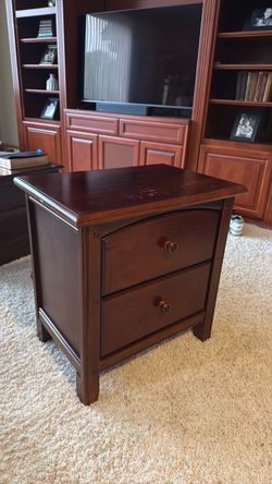 Cherry Wood Bedroom Set