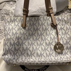 Michael Kors Shoulder Bag