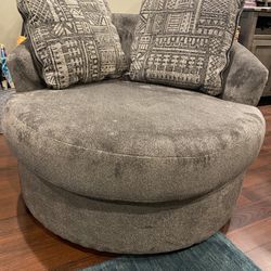 Creswell Oversized Swivel Accent Chair 