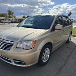 2015 Chrysler Town & Country