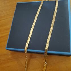 New Cute Gold Plated Set Comes With 20 Inch Necklace And 7 Inch Bracelet And 7 Inch Ankle Bracelet All For $40 Great Deal Has Box Too