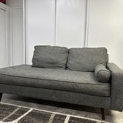 NEES GONE ASAP! OBO! 3 Piece Sofa Loveseat And Chaise