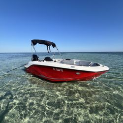 2022 Bayliner Element M15 