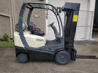 Forklift 2011 Crown Quatt mast.