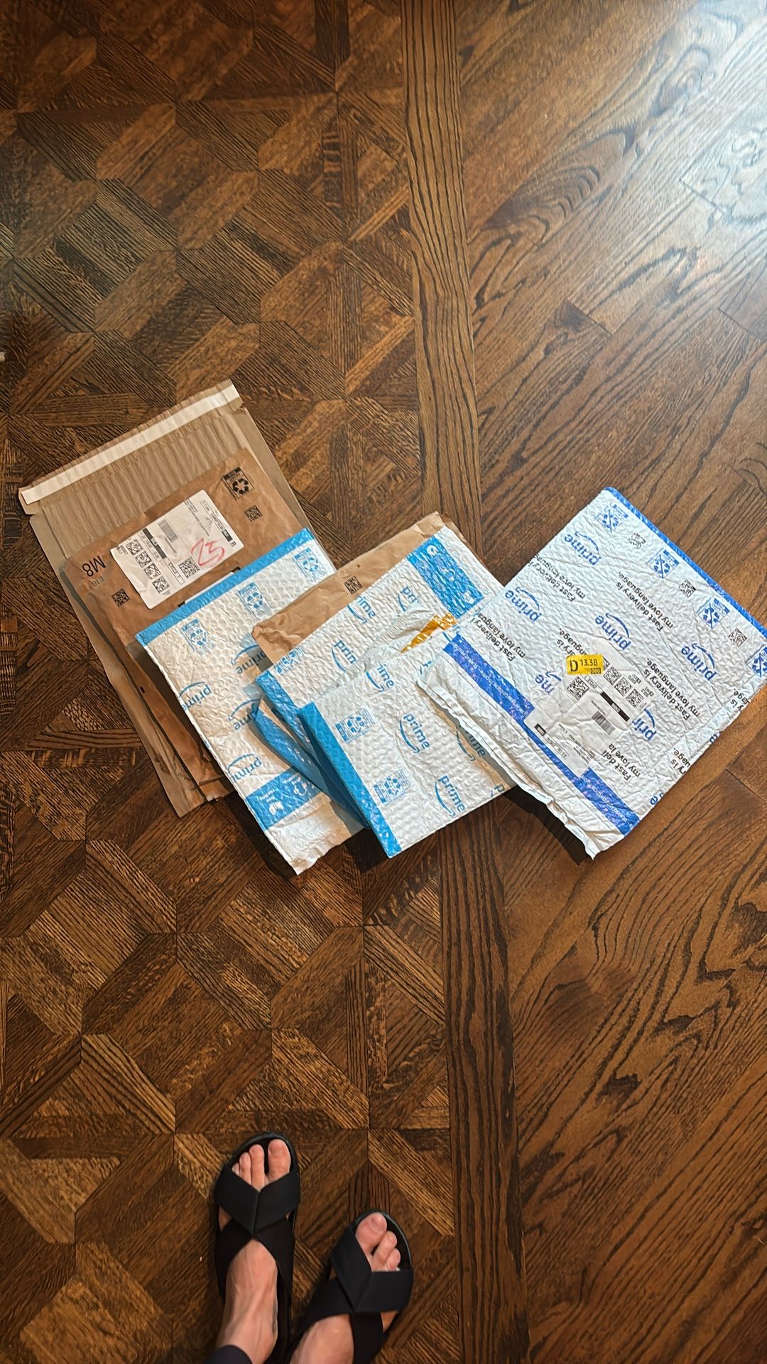 FREE Paper And plastic mailers