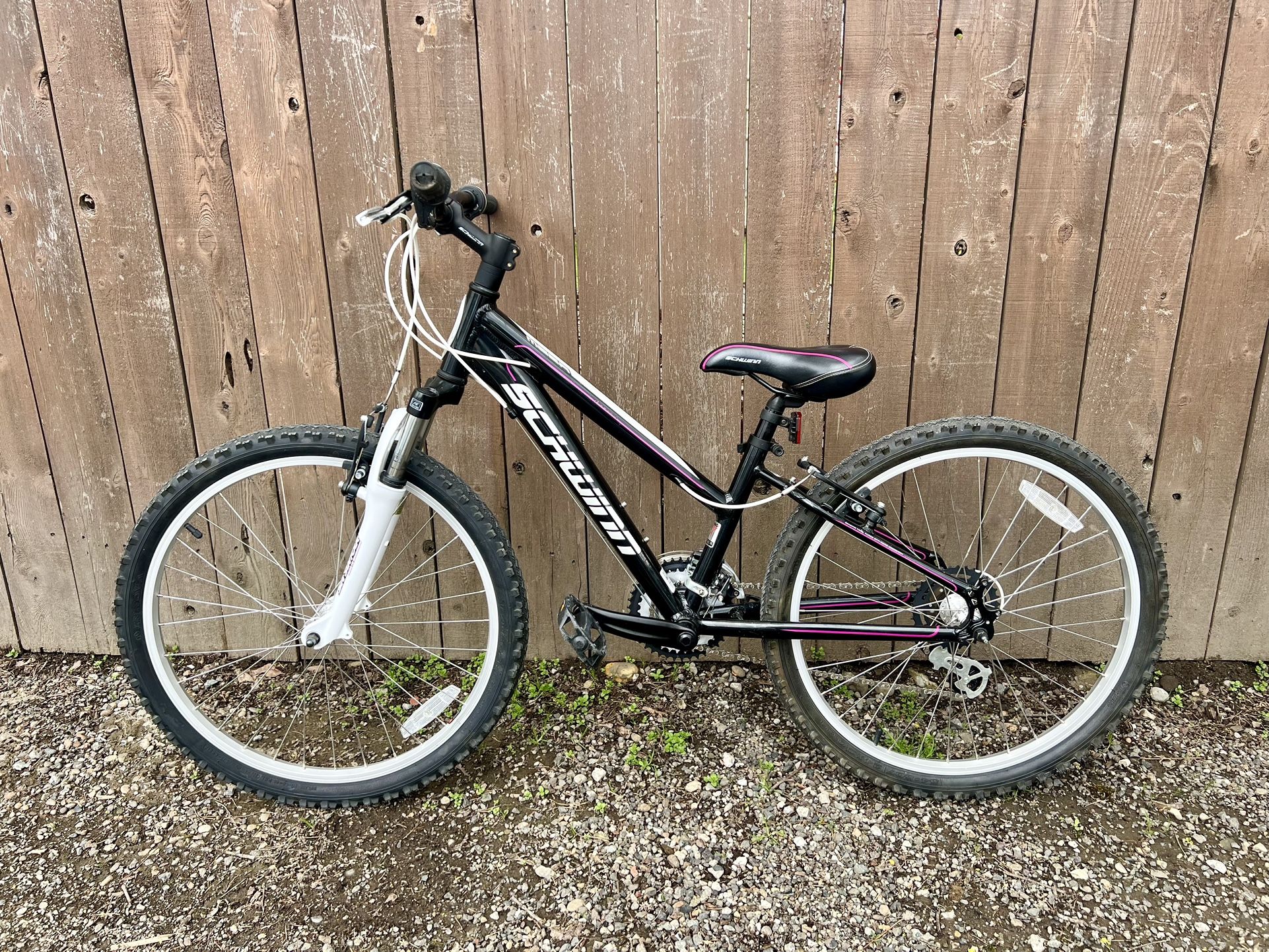 24” Schwinn bike for kids, youth