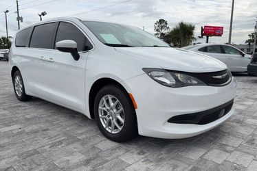 2022 Chrysler Voyager
