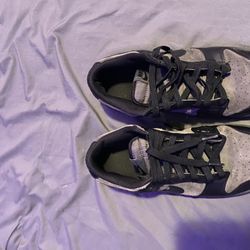 Nike Dunks 