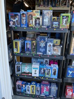 Great Giant Bobbleheads, Autographs and Sports Cards Sale Friday September 18th and Saturday 19th from 10am to 7pm and Saturday 10am to 5pm