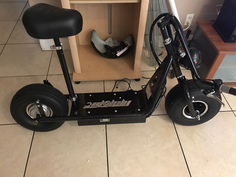 MotoTec FatBoy 48v 500w Electric Scooter