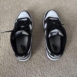 panda dunk nike size 8M