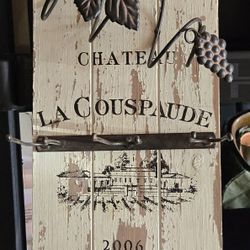 French-themed, wine wall decor