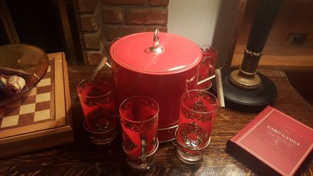 *Vintage Starlyte Ice Bucket w/6 glasses