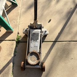 Sears 3 Ton Hydraulic Floor Jack