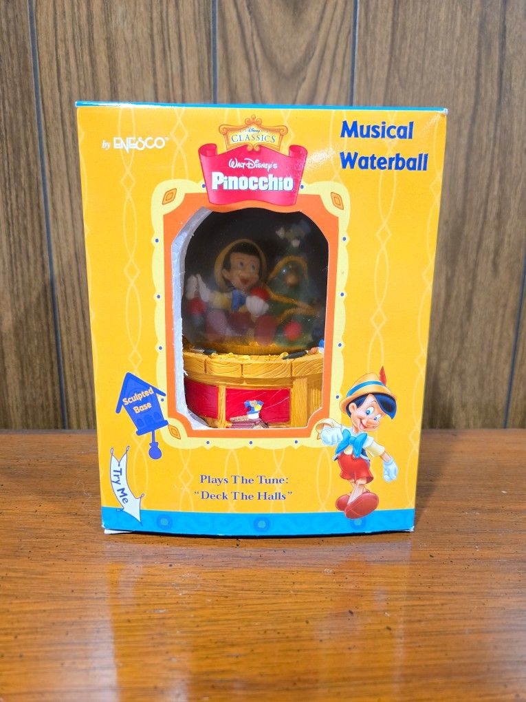 Pinocchio Snowglobe