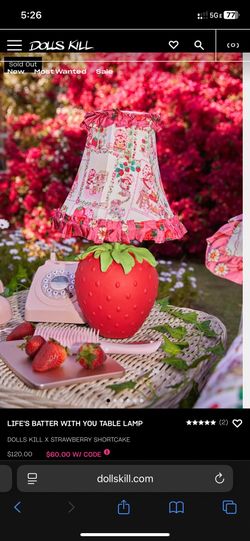 Strawberry shortcake lamp