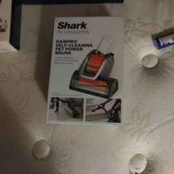 Shark Hair Pro Self Cleaning Pet Power Brush