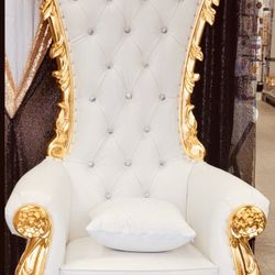 Throne Chair
