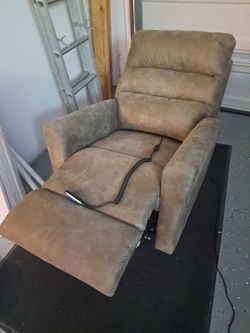 Power Lift Recliner Chair