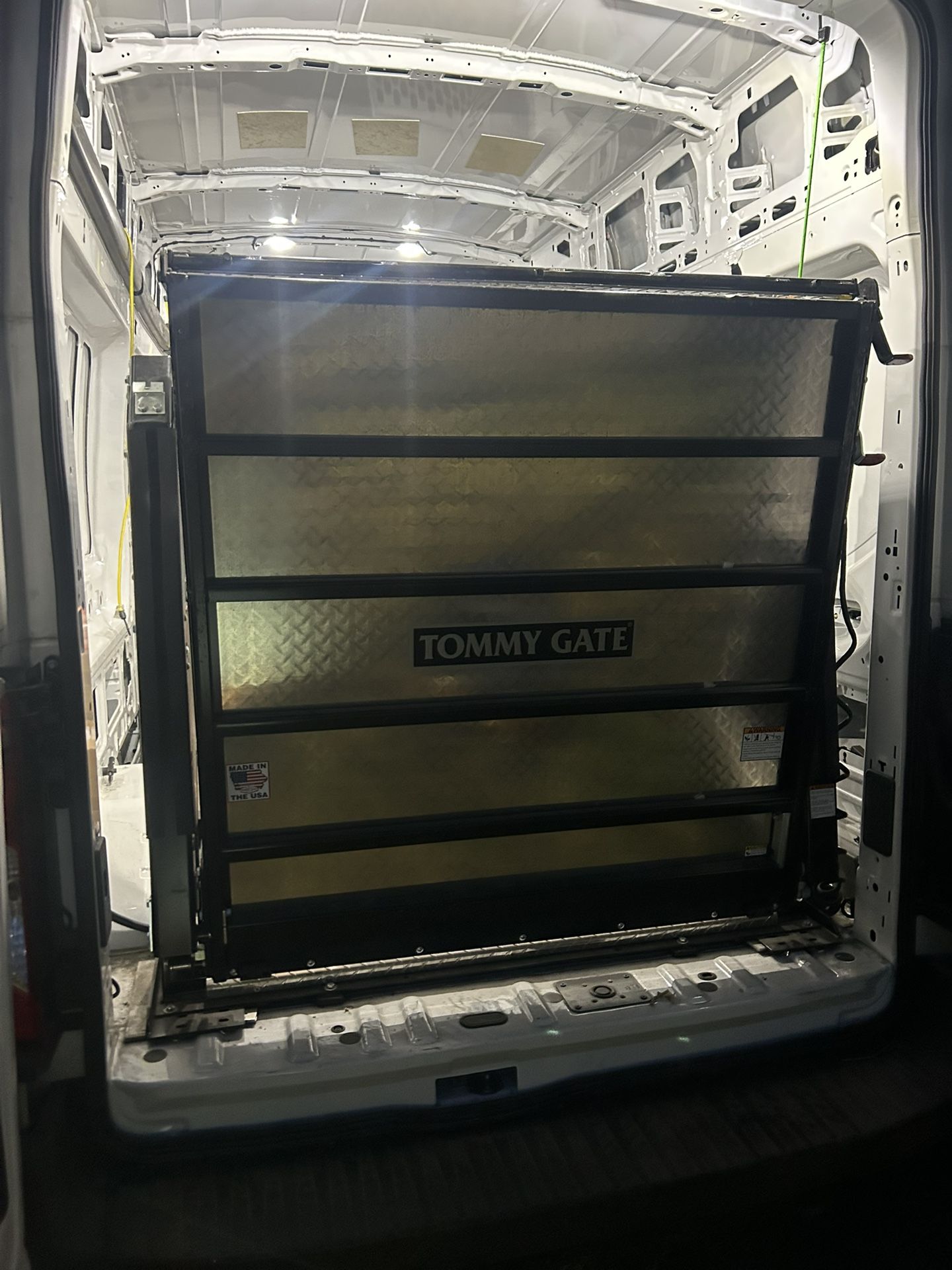  LiftGate Tommy 