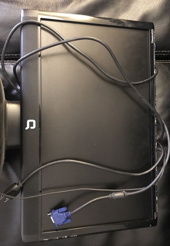 Compaqt Q2009 Monitor for sale
