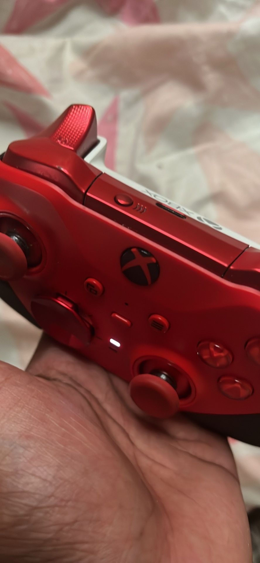 Xbox Controller Series 2 Back Paddles On It