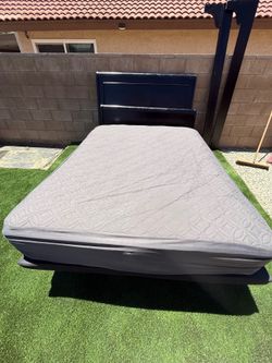 Queen Adjustable Bed Set – Like New – Wireless Remote – $550 OBO