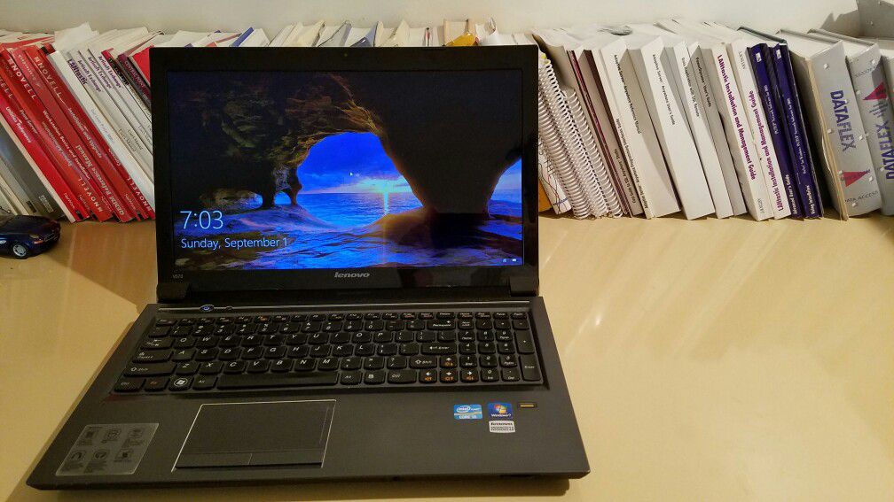Lenovo V570, I5 2430M, 15.6" Laptop, Win 10 Pro, 8GB RAM,120GB HD