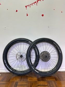 DT Swiss M1900 Spline | Mountain Bike Wheelset