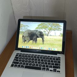 Apple MacBook Pro 13” I5/8GB/256GB SSD $140
