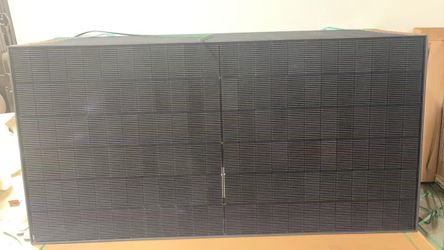 $150 580W Sunket Solar Panels