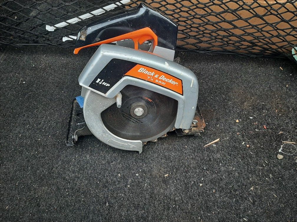 circular saw