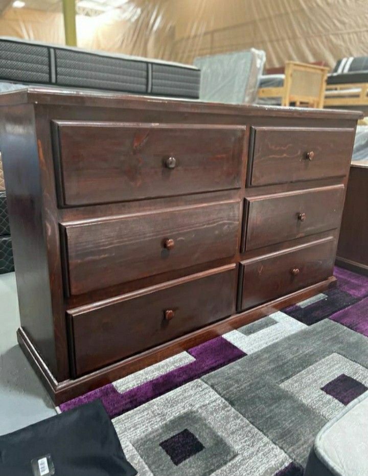 PINEWOOD 6 DRAWER DRESSER