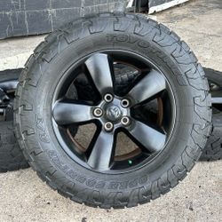 20 Inch Ram 1500 Black Wheels And Tires 