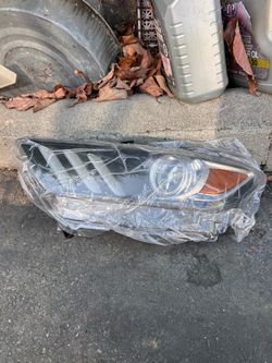 2015-2017 Ford Mustang driver side headlight