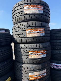 Vendo set de llantas 305/35r20 arroyo tire nuevas con 50,000 millas de garantÃa